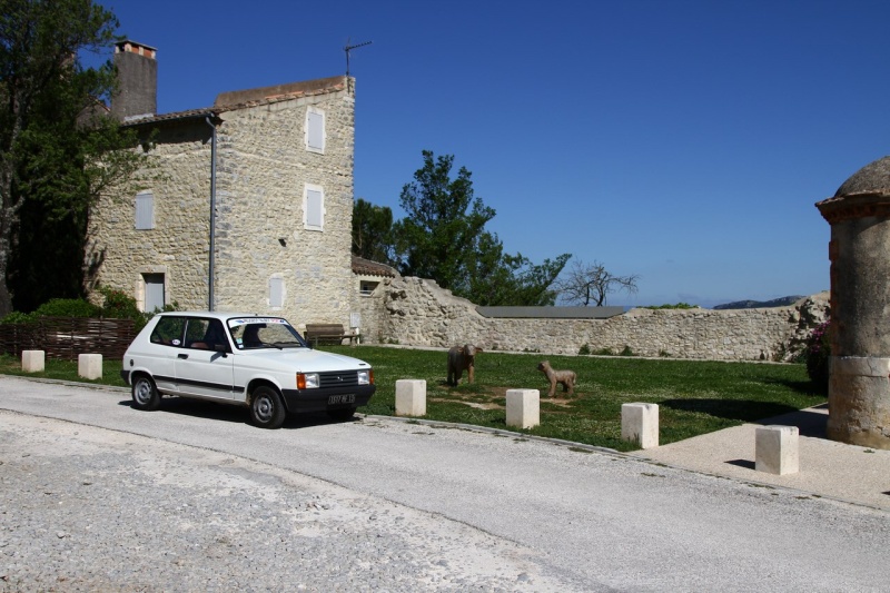 David du sud en LS blanche de 83 et cabriolet rouge de 85 Imgl2014