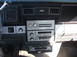 1986 Caprice silver radio bezel Untitl13