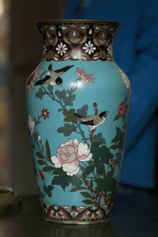 vase japonais en émail cloisonné Meiji, fin XIXe