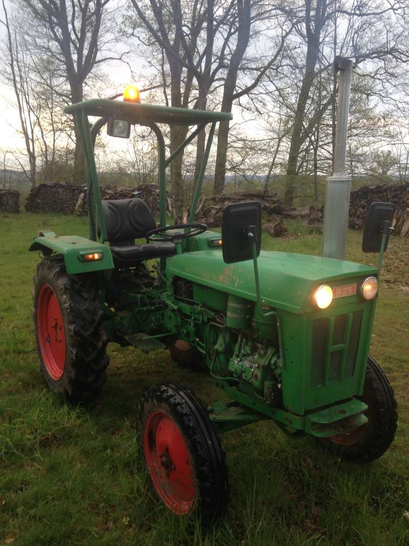 Vends tracteur Holder B25 3800€ Img_0812