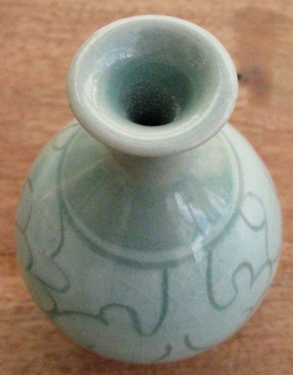 Small Celadon vase - Korean Img_6716
