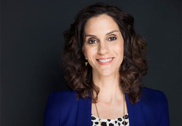 Jami Gertz: Height,Weight,Body Statistics and Net Worth 620-ce10