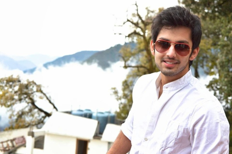 Himansh Kohli: Height,Weight,Body Statistics,Net Worth and Girlfriends Himans10