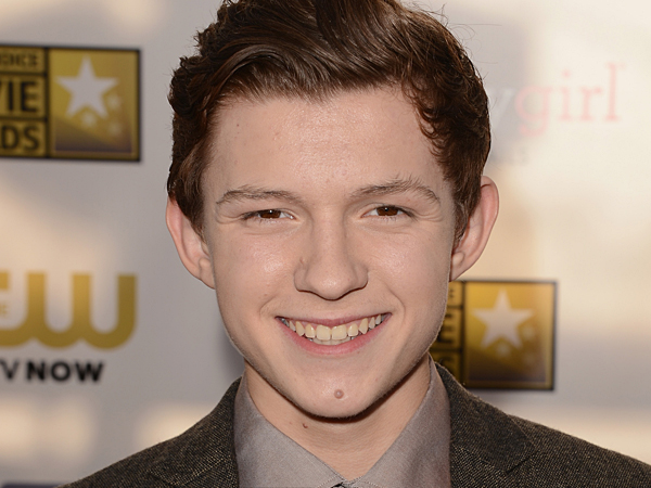 Tom Holland Height,Weight,Age,Net Worth,Girlfriends and more Tom-ho10