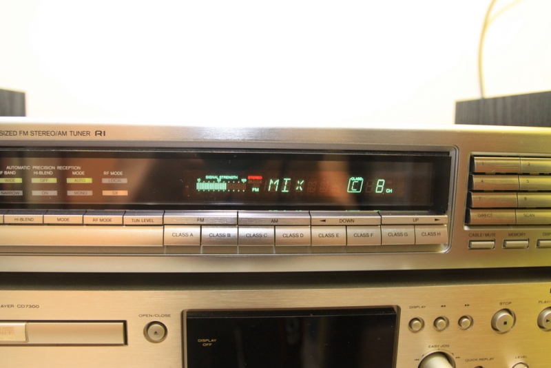 Onkyo Integra T-4850 High-end Stereo Tuner Img_4011