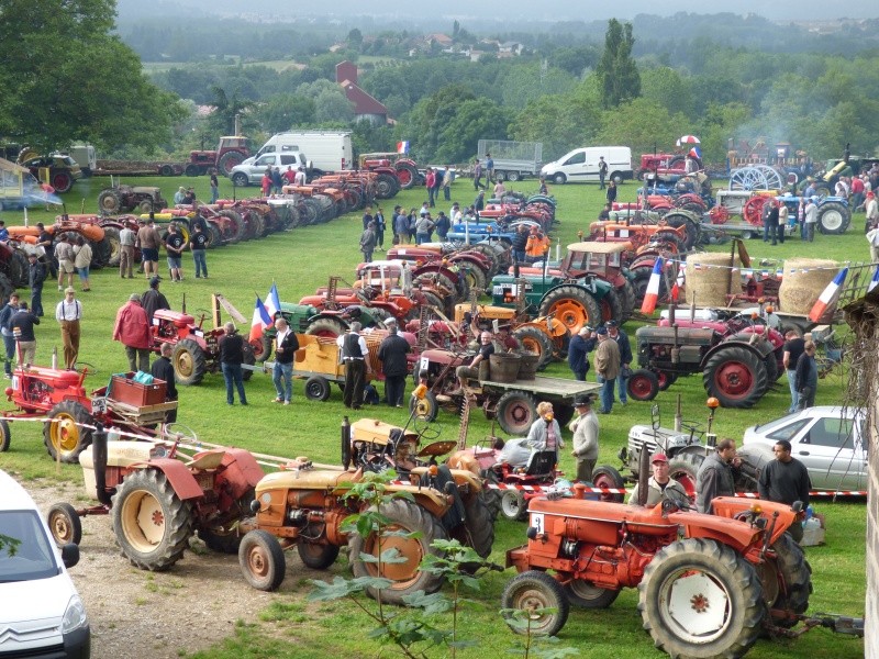 Défilé des vieux tracteurs nord isère (38300) P1060611