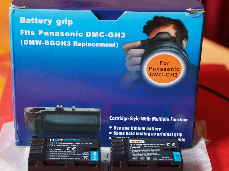 [Vds] Grip (Replacement) Panasonic GH3-GH4 + 2 Batteries Neuves BLF19E P5300013