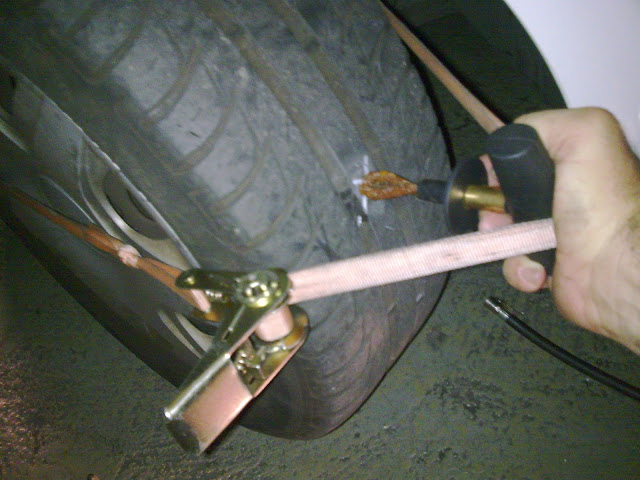  Reparación definitiva de neumático pinchado sin desmontar la rueda, fácil de reparar por uno mismo. 1910