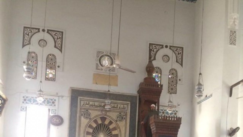 تعليمات فتح المساجد فى مصر مع إجراءات التعايش مع كورونا لبس الكمامة و منع  المصافحة ومسافة متر ونصف بين  الأفراد 19238710