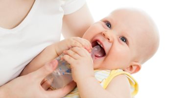  دار الافتاء الأطفال الذين يرضعون من نفس علبة اللبن الصناعى ليسوا أخوة فى الرضاعة 20180212