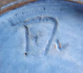vase pansu glaçure bleutée  monogramme incisé  à identifier Capt1363