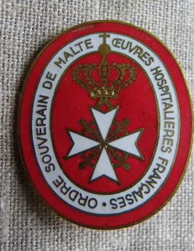 Guerre 14/18   Petit flacon d'alcool pour les soldats Ordre de Malte. Capt3962