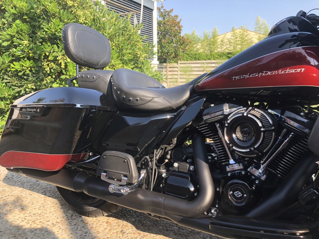 Bon bas j ai signé un Street Glide full Black - Page 4 01cf4311