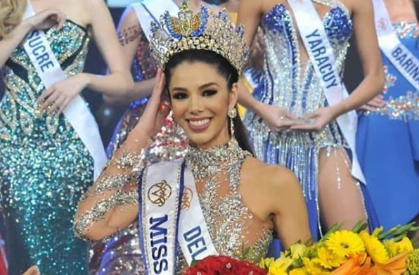 Miss Venezuela Thalia Olvino