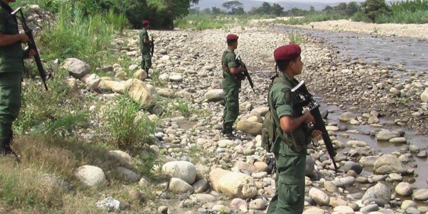 Militares Venezolanos en la Frontera