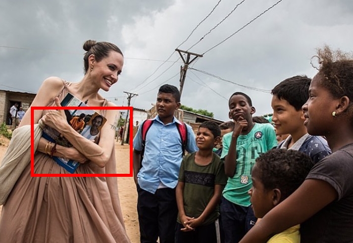 Impactantes imágenes de Angelina Jolie anoréxica mientras visitaba frontera colombo-venezolana 62139010