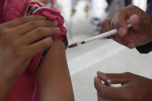 Campaña de inmunización contra sarampión y difteria se extiende hasta el 15 de septiembre _mg_7110