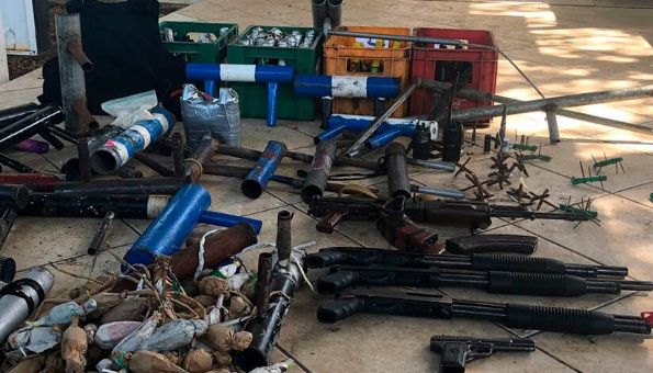 Encuentran un arsenal de armas que opositores en Nicaragua mantenían en una universidad Armas-10