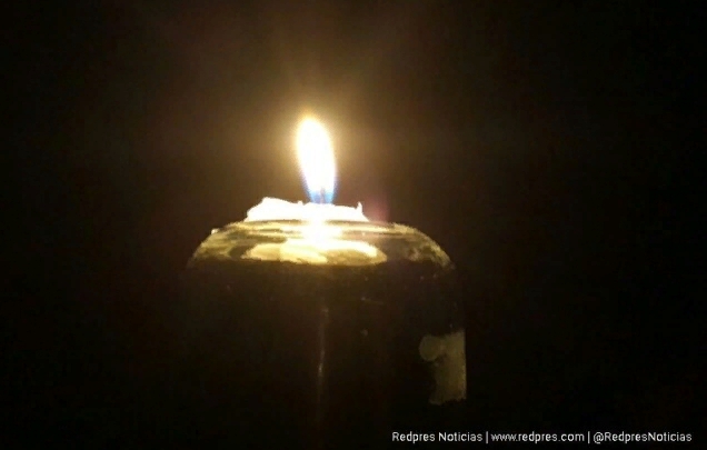 Venezuela sufrió un ataque al sistema de electricidad Sin electricidad, Vela, Sin Luz