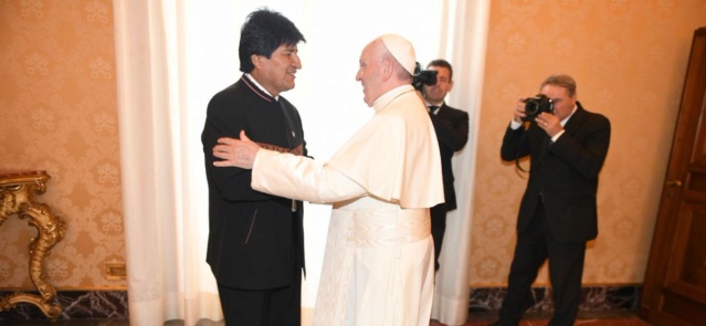 El Papa Francisco recibió gratamente la visita del Presidente boliviano Evo Morales Dg899010