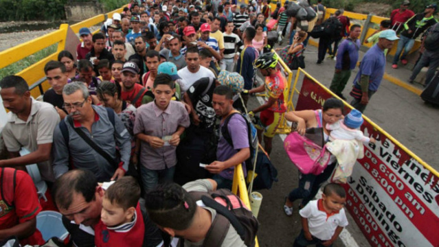 Paso froterizo Venezuela-Colombia Paso froterizo Venezuela-Colombia