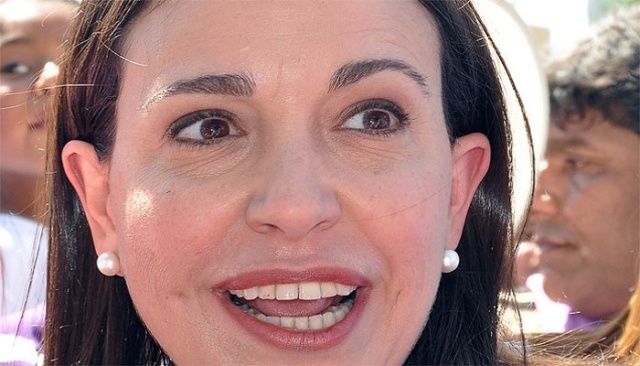 Enfermeras rechazaron presencia de Maria Corina Machado en manifestación Mariac10