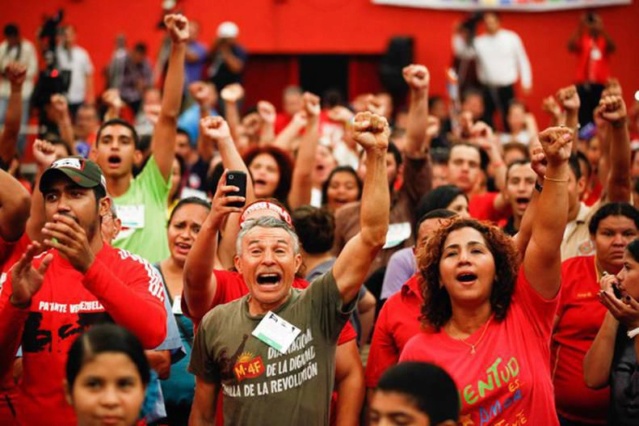 Militantes chavistas avanzan en elección de delegados territoriales al IV Congreso del PSUV Mirafl10