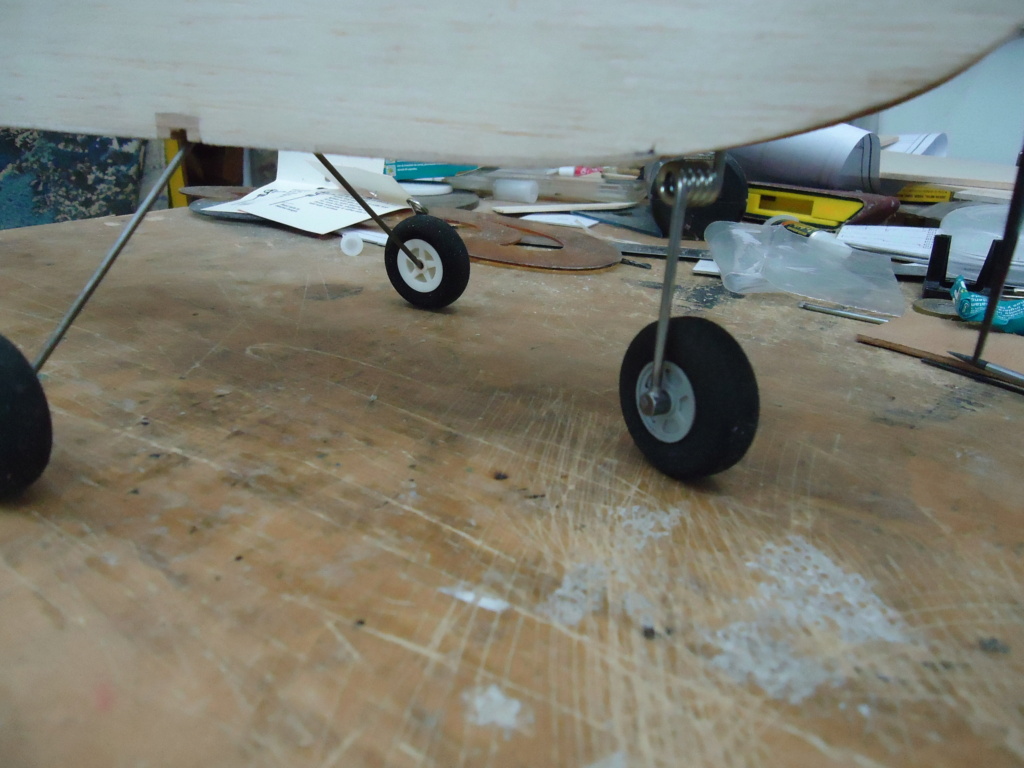 New r / c model airplane project for Cox! Dsc05053