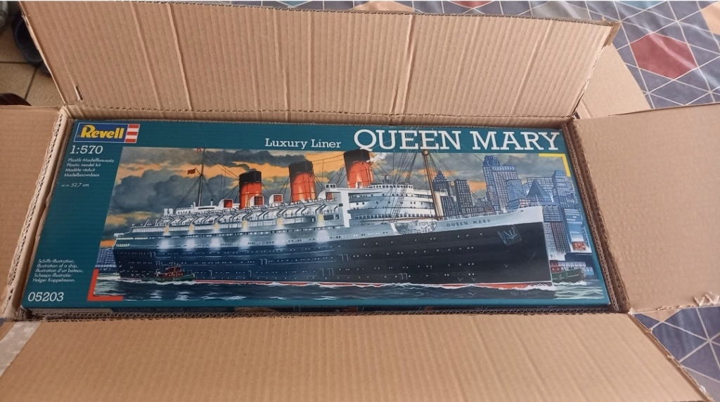 RMS Queen Mary [Revell 1/570°] de chris celli Screen66
