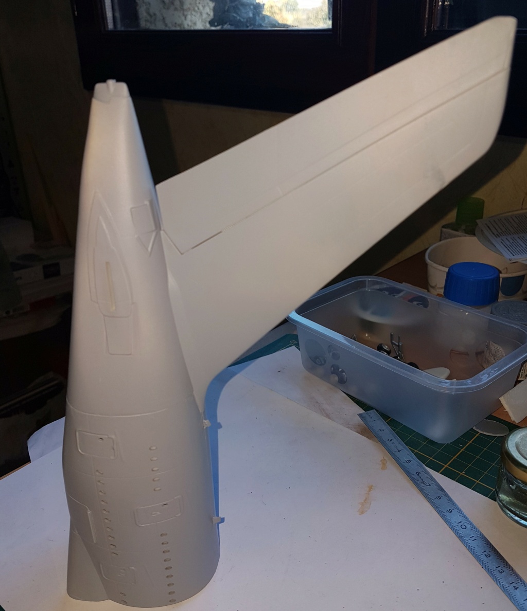 *1/125                Airbus A380                 Heller   - Page 3 20211066