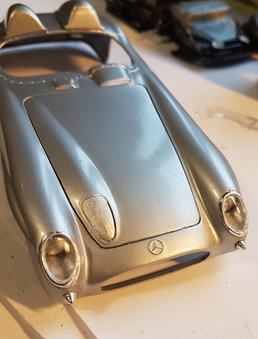 *1/24        Mercedes 300 SLR mille miglia    REVELL - Page 5 20211142