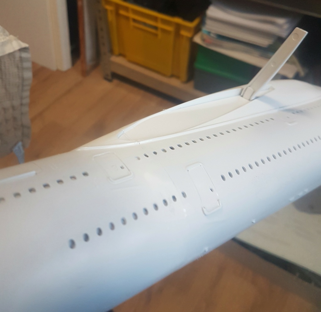 Airbus A380 Heller 1/125 - Page 5 20211149