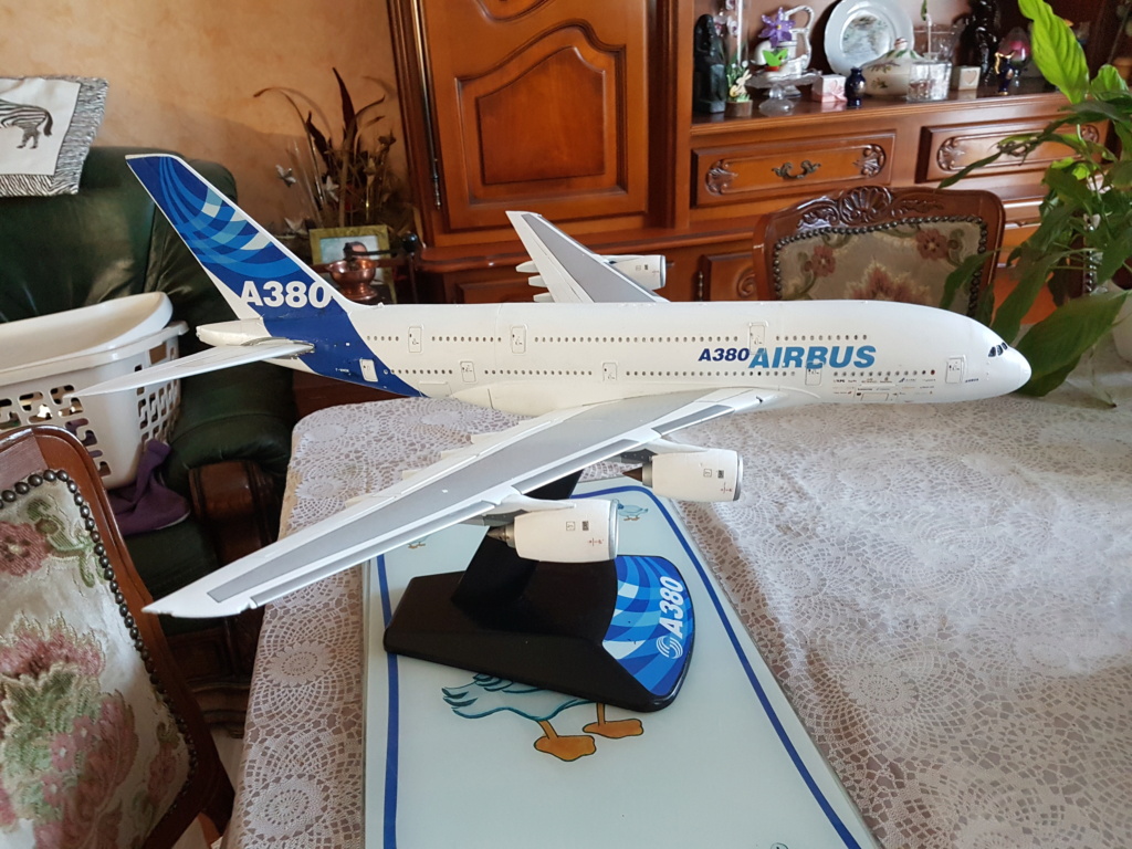 *1/125                Airbus A380                 Heller   - Page 8 20220910