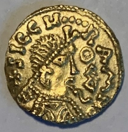 Méro ou romaine or à identifié  83448613