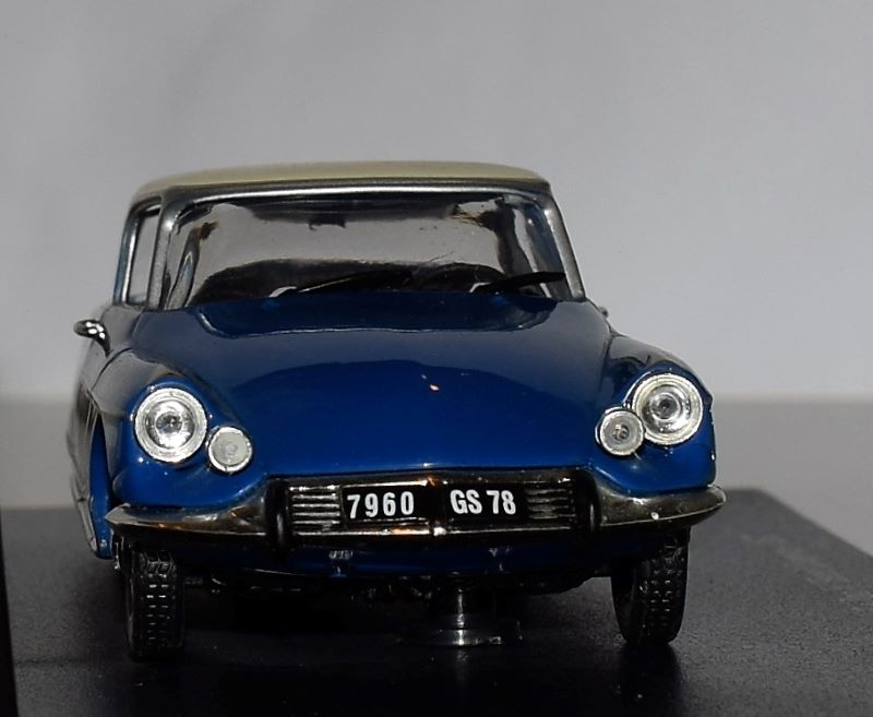 "CITROËN DS 1/43°" Collection ATLAS - 2006 Dsc_0782