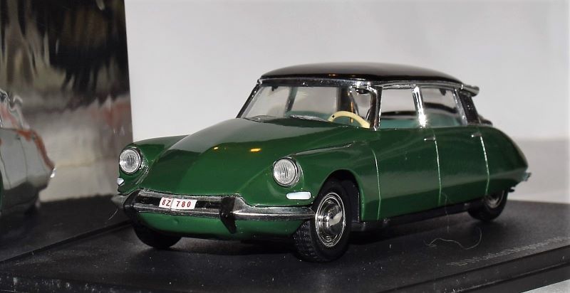 "CITROËN DS 1/43°" Collection ATLAS - 2006 Dsc_1045