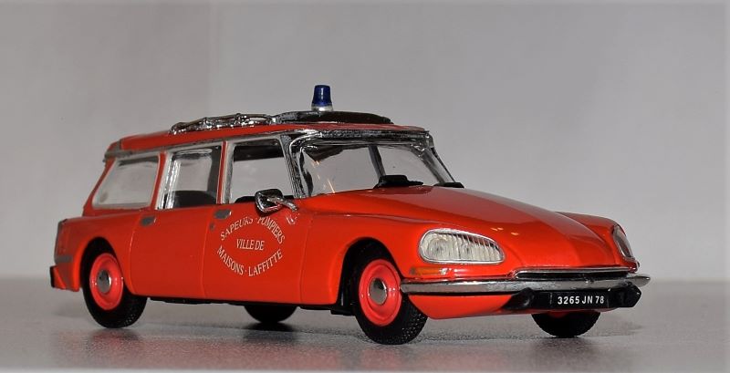 "CITROËN DS 1/43°" Collection ATLAS - 2006 Dsc_2009