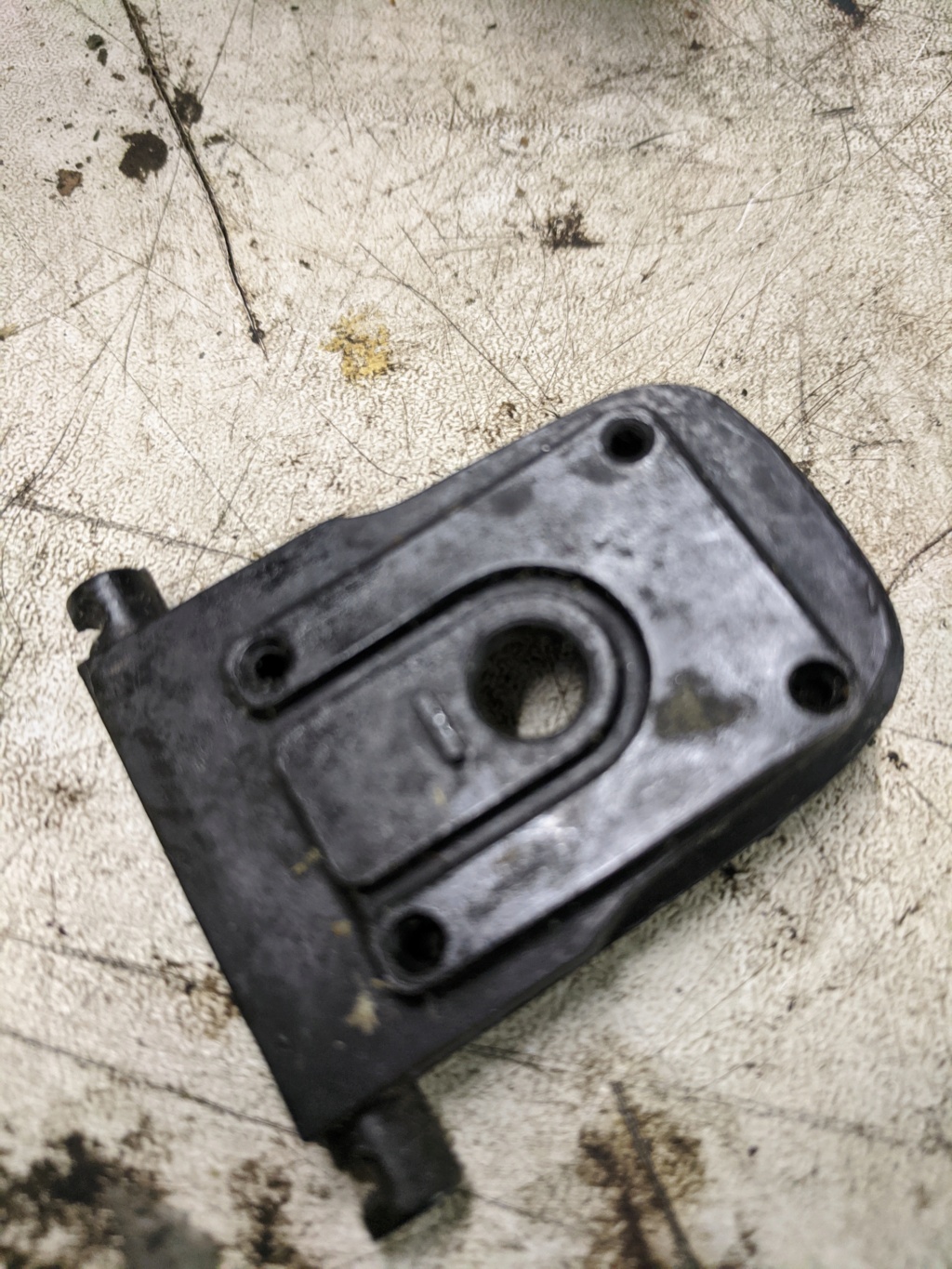 whats this gizmo then? Engine mount from toy? Cox_th10