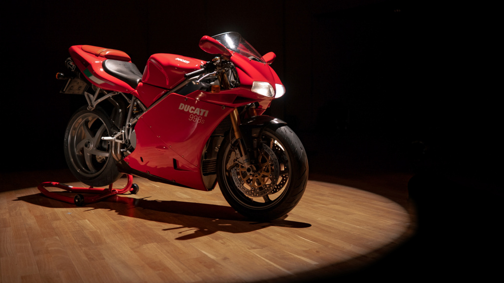 Compter avec des images - Page 8 Ducati10