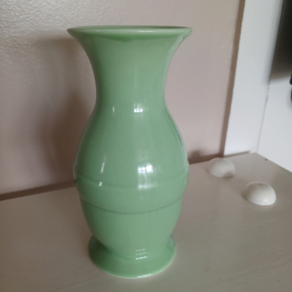 vase - Green vase id please?  20240319