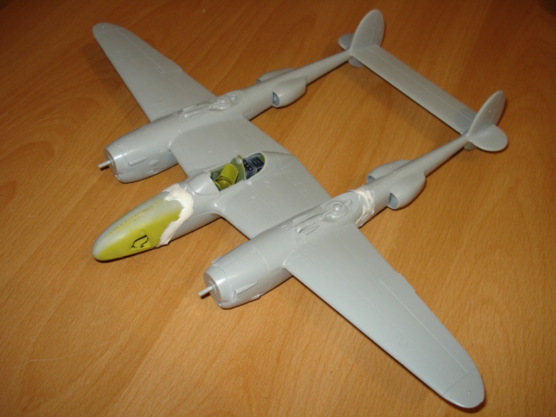 [ACADEMY] Lockheed F5E (P38J) Lightning  1/48 Dsc00914