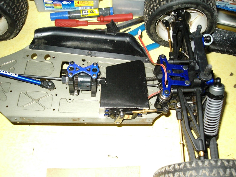 conversion kyosho st-rr - Page 2 Dsci0034