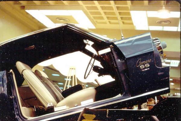 1969 Camaro show car display 69cama10