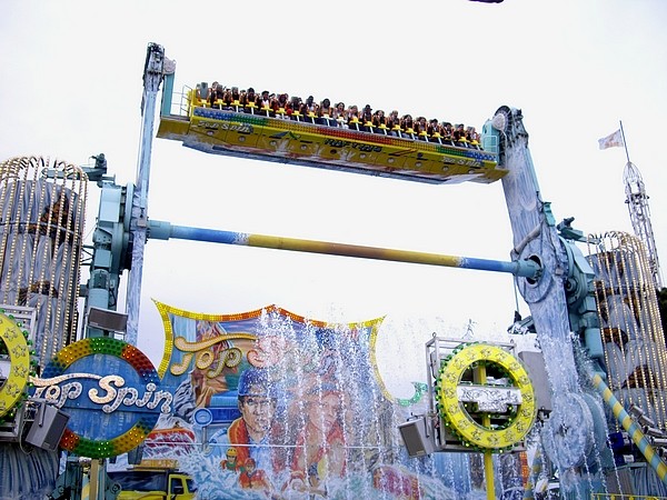 Foire du Trône le 25 avril 2009 Top_sp10