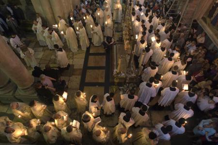 البابا يحتفل بعيد القيامة ويوجه رسالة الى الكنيسة Jer30_10