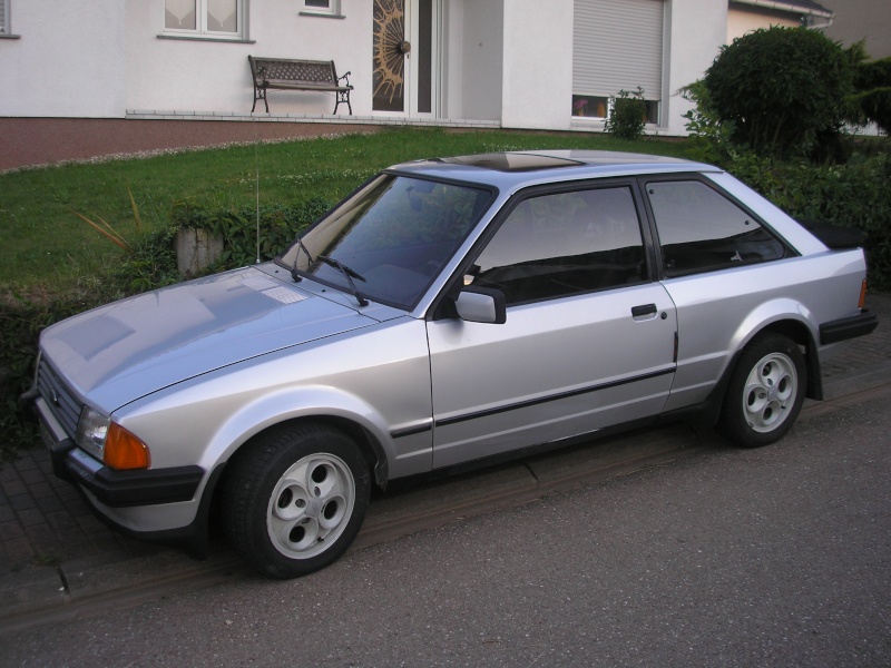 Présentation de rst57 (ford escort) Xr3_0010