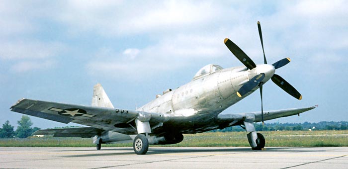 La série des Bell: Du P-39 au P-63, en passant par le XFL-1. Fisher10