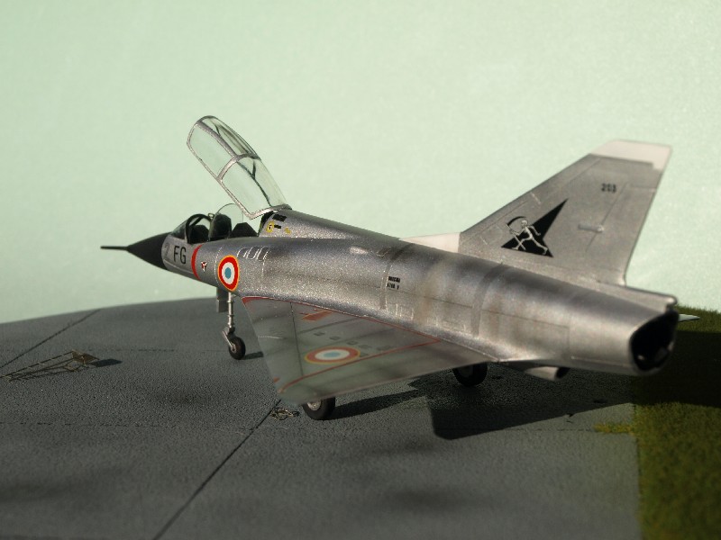 Mirage IIIB "2-FG" - n°203 [Matchbox] 1/72 P1015116