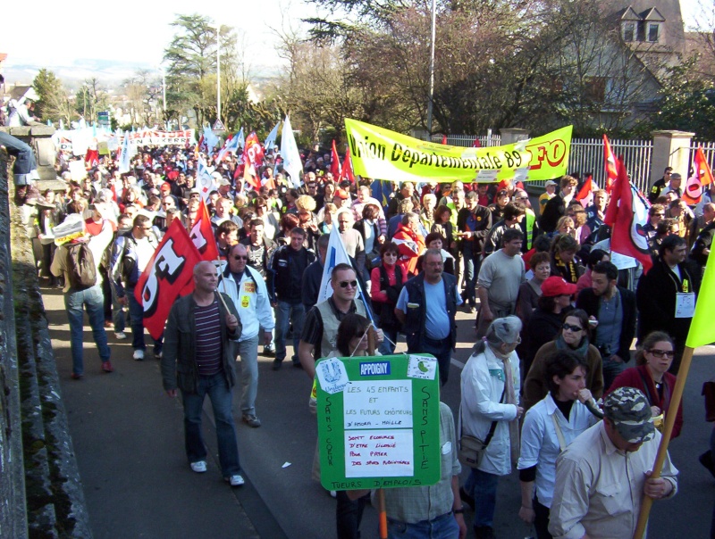 Évolution démocratique et civique 09031910