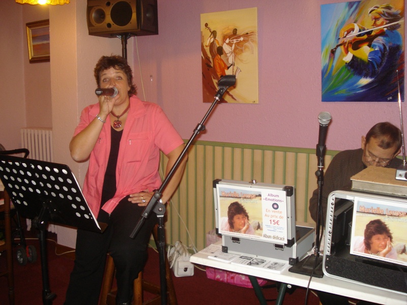 Murielle LAROSE chantait à la PIZZA GOGO le 1/10! Dsc05961